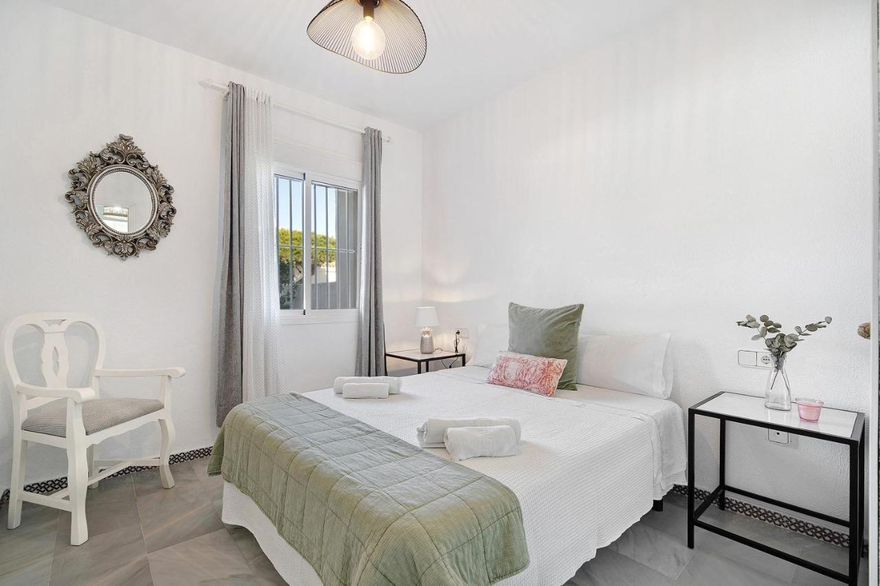 Apartamento Calas Sancti Petri Novo Sancti Petri Eksteriør billede